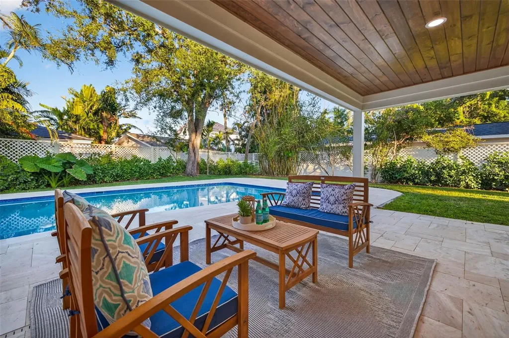 1222 Brightwaters Boulevard NE St Petersburg FL 33704