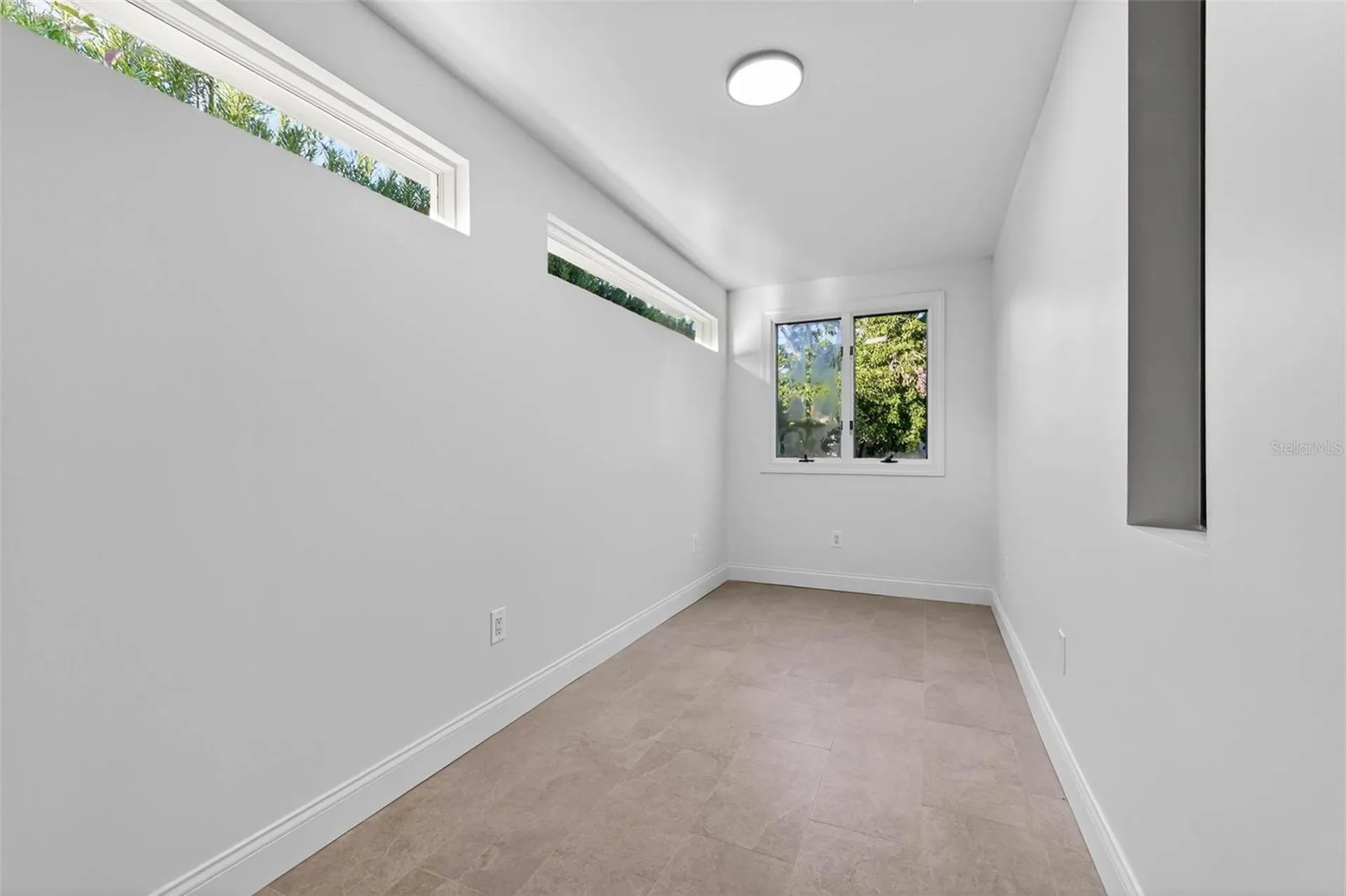 1222 Brightwaters Boulevard NE St Petersburg FL 33704