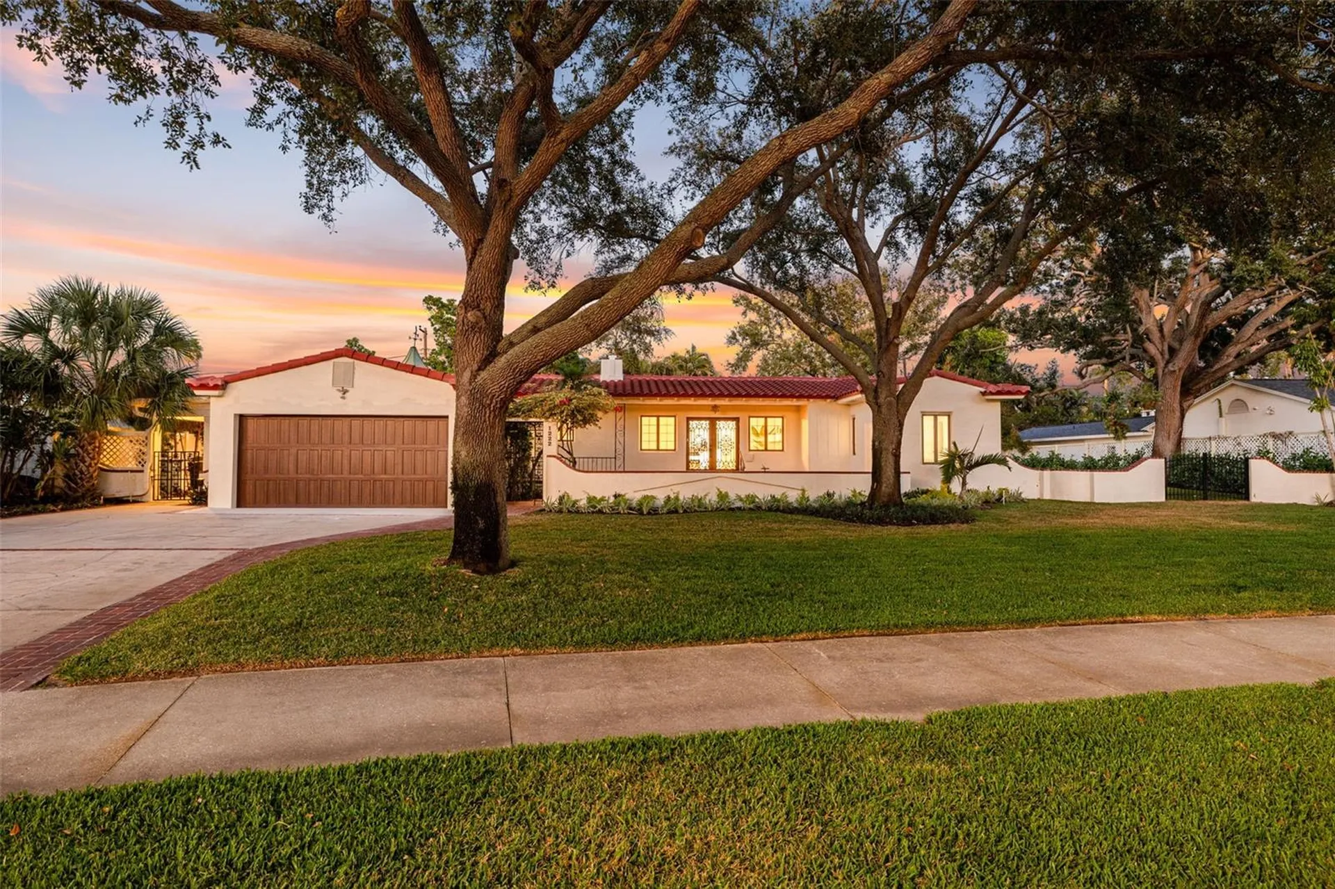 1222 Brightwaters Boulevard NE St Petersburg FL 33704