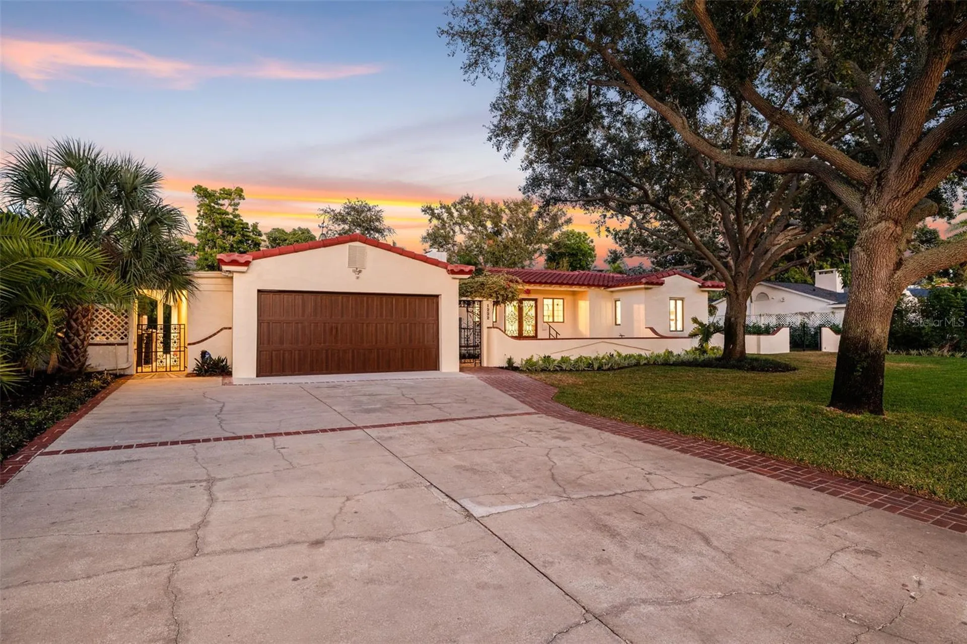1222 Brightwaters Boulevard NE St Petersburg FL 33704