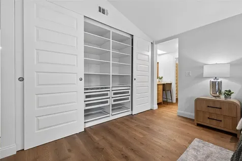 1222 Brightwaters Boulevard NE St Petersburg FL 33704