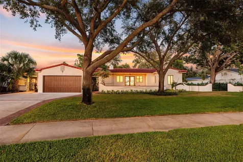 1222 Brightwaters Boulevard NE St Petersburg FL 33704