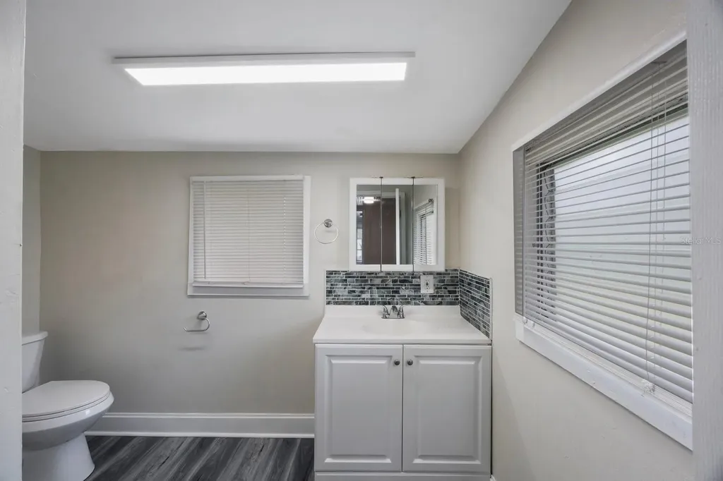 325 41st Street N St Petersburg FL 33713