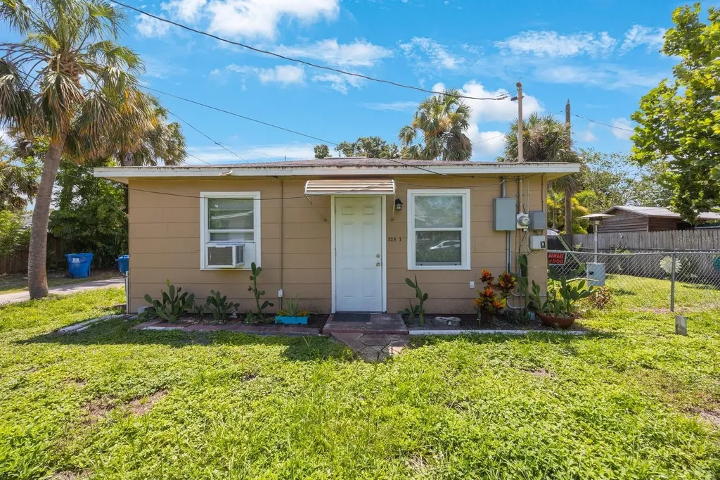 325 41st Street N St Petersburg FL 33713