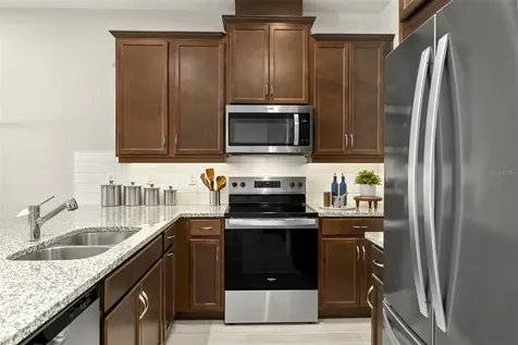 9868 Walkway Drive Orlando FL 32832
