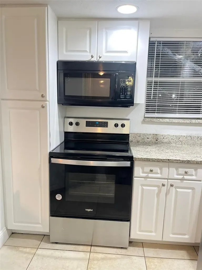 5773 Gatlin Avenue Orlando FL 32822