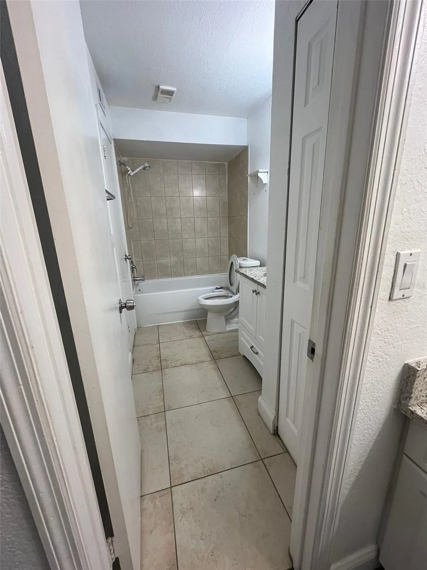 5773 Gatlin Avenue Orlando FL 32822