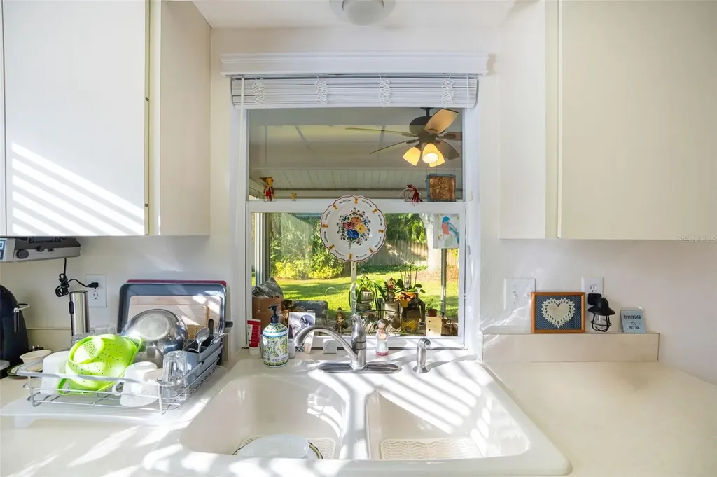 4217 Oakhurst Circle E Sarasota FL 34233