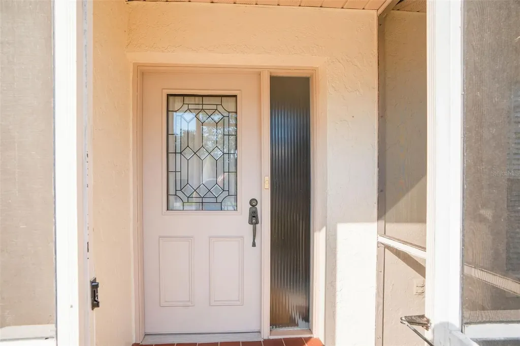 4217 Oakhurst Circle E Sarasota FL 34233