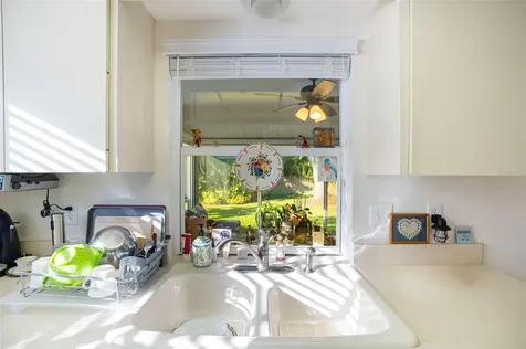 4217 Oakhurst Circle E Sarasota FL 34233