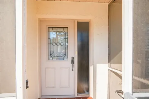 4217 Oakhurst Circle E Sarasota FL 34233