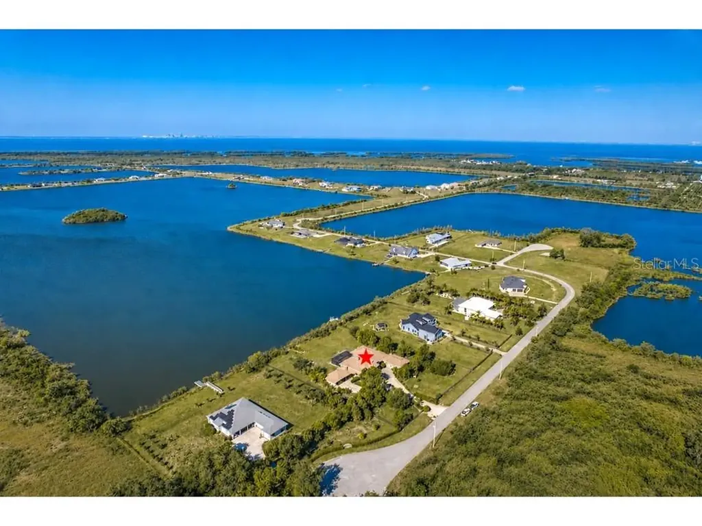 2209 Lost River Trail Ruskin FL 33570
