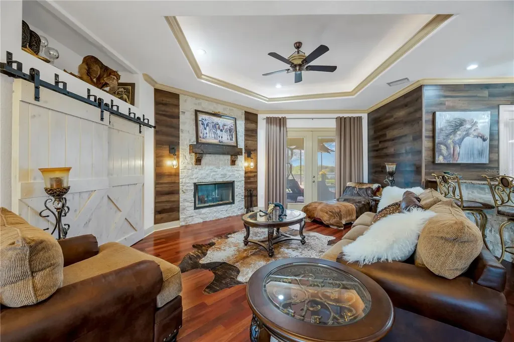 2209 Lost River Trail Ruskin FL 33570