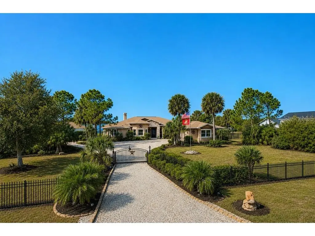 2209 Lost River Trail Ruskin FL 33570