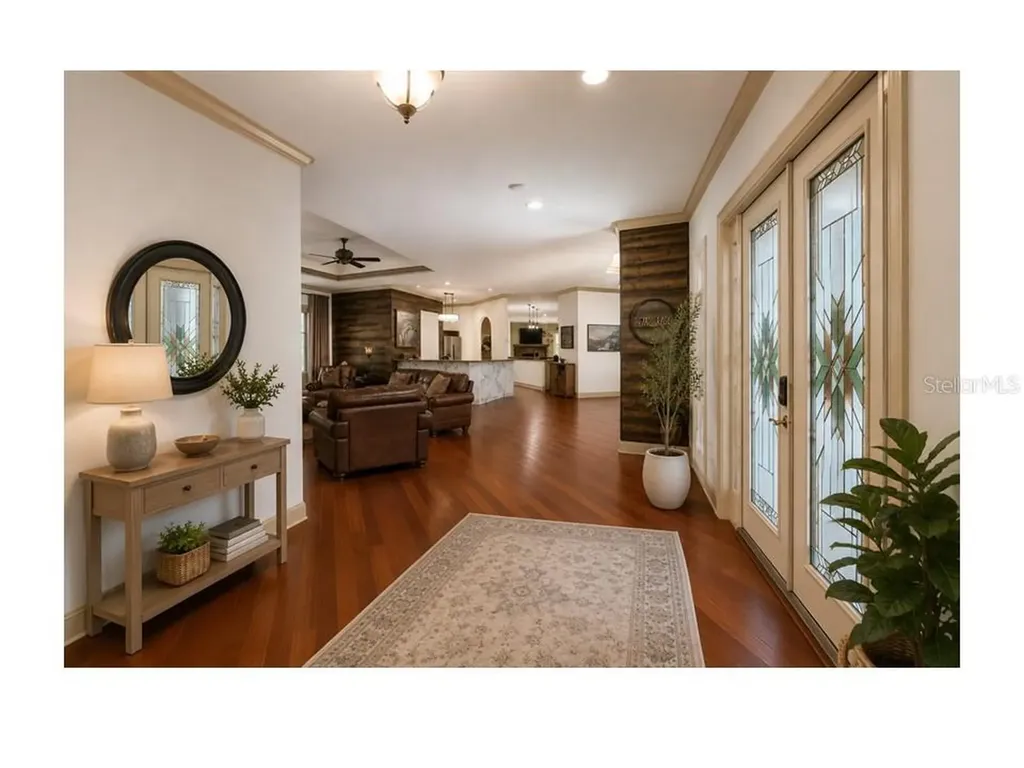 2209 Lost River Trail Ruskin FL 33570