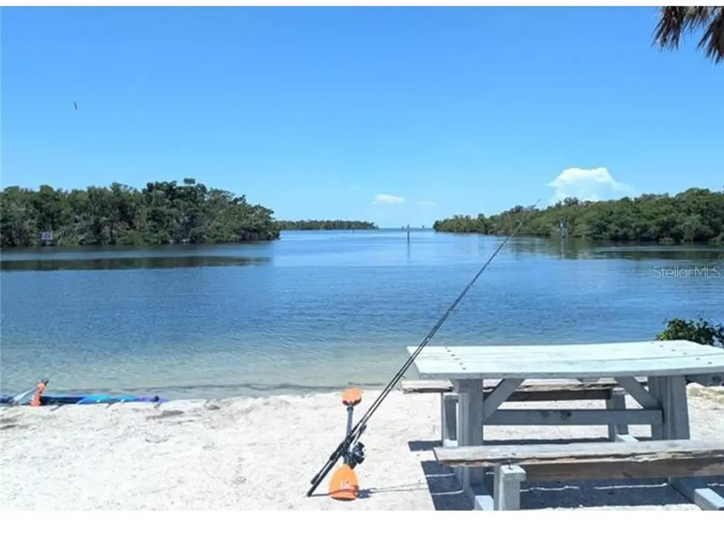 2209 Lost River Trail Ruskin FL 33570