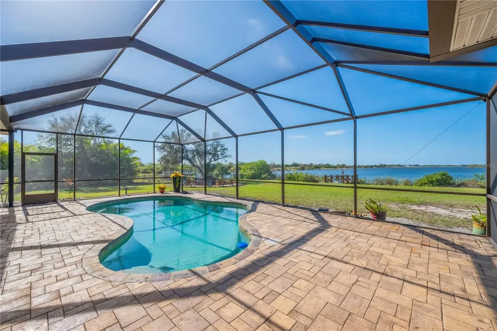 2209 Lost River Trail Ruskin FL 33570