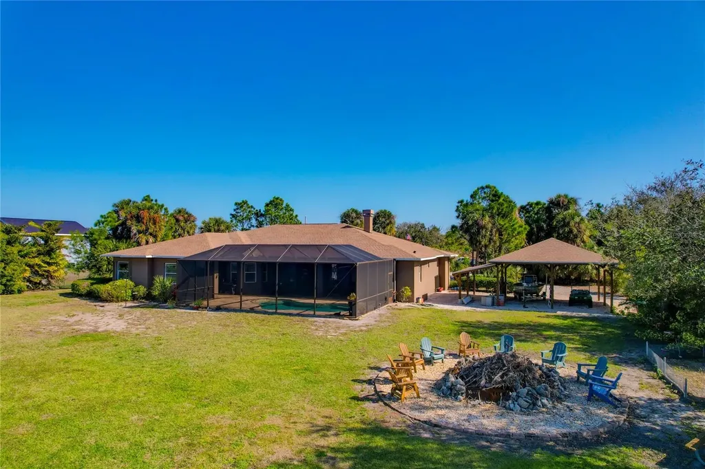 2209 Lost River Trail Ruskin FL 33570