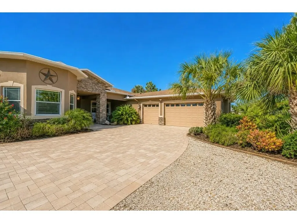 2209 Lost River Trail Ruskin FL 33570