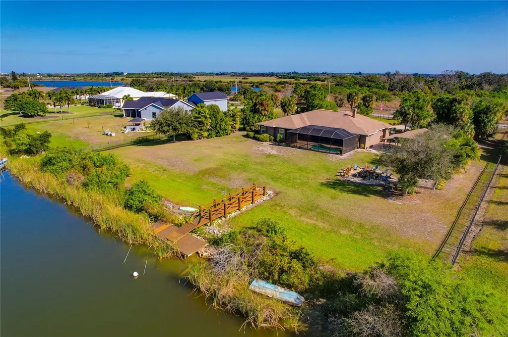 2209 Lost River Trail Ruskin FL 33570