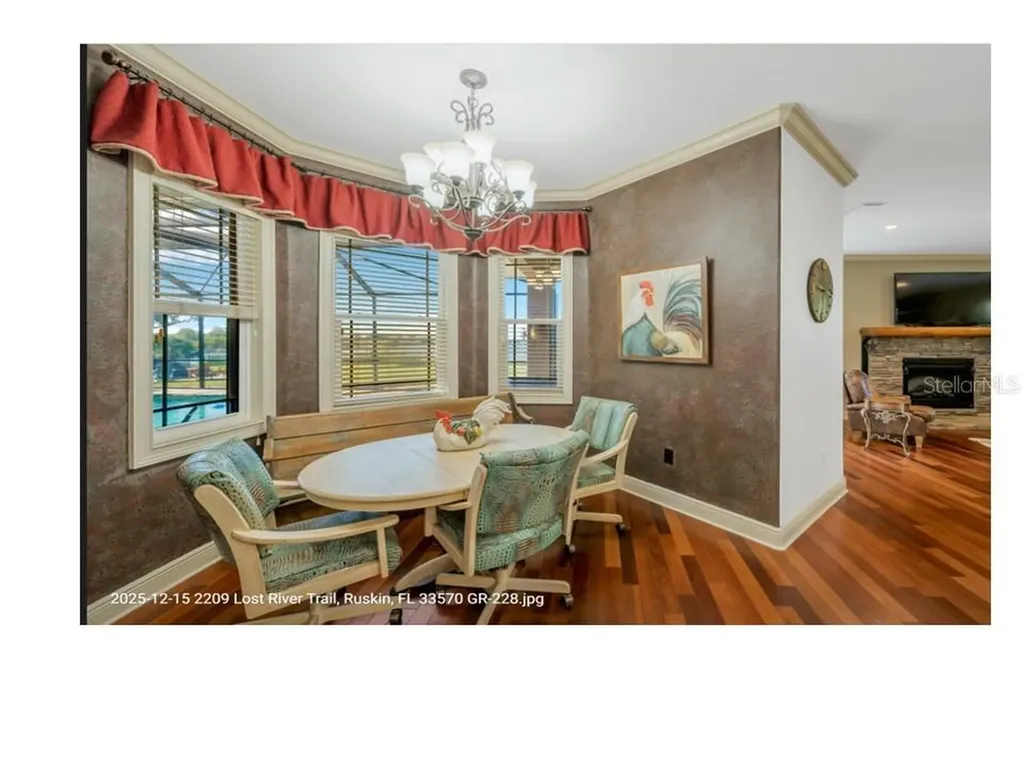 2209 Lost River Trail Ruskin FL 33570