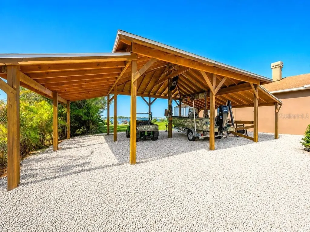 2209 Lost River Trail Ruskin FL 33570