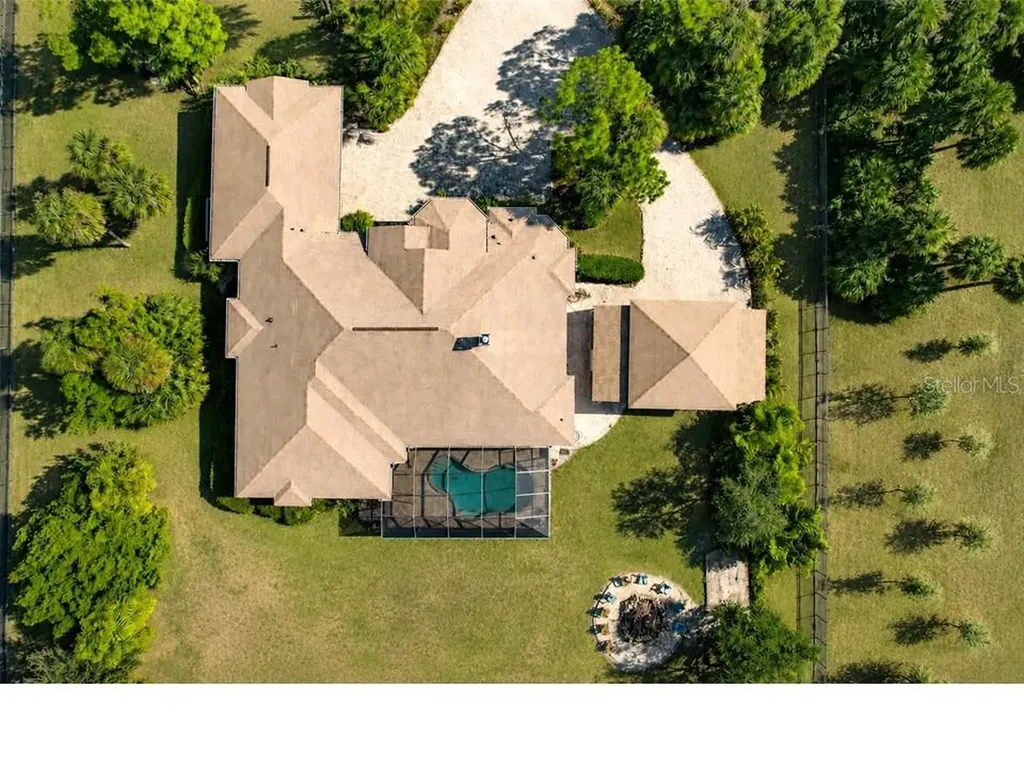 2209 Lost River Trail Ruskin FL 33570