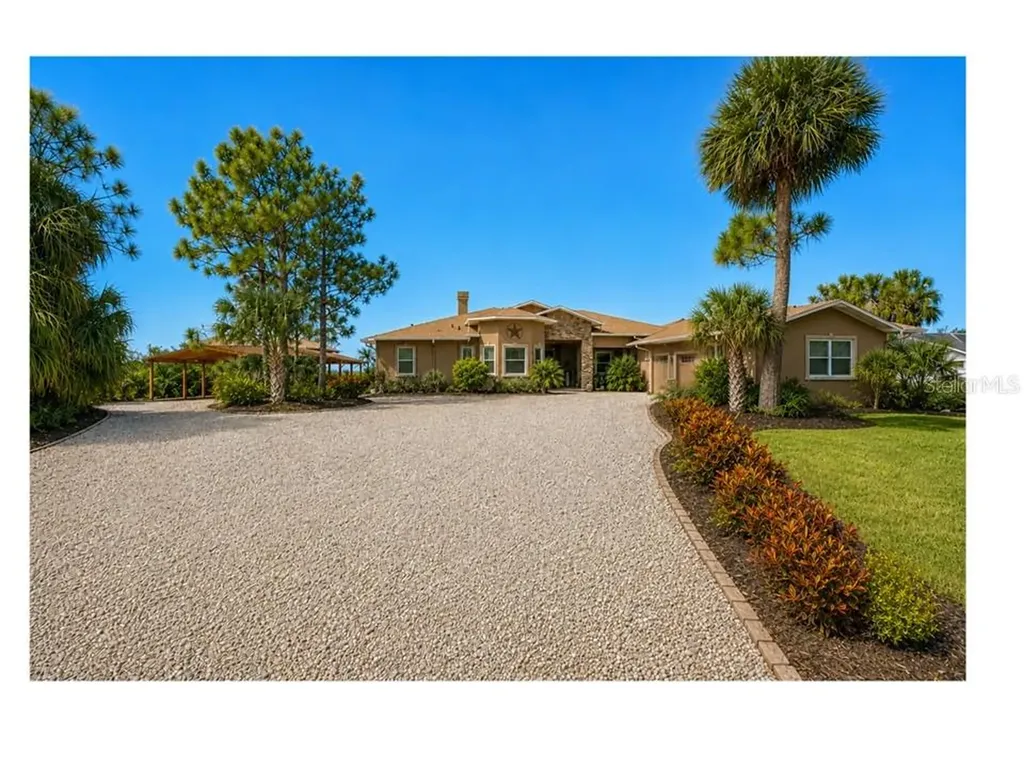 2209 Lost River Trail Ruskin FL 33570