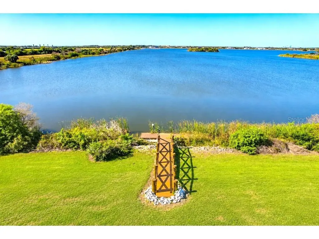 2209 Lost River Trail Ruskin FL 33570