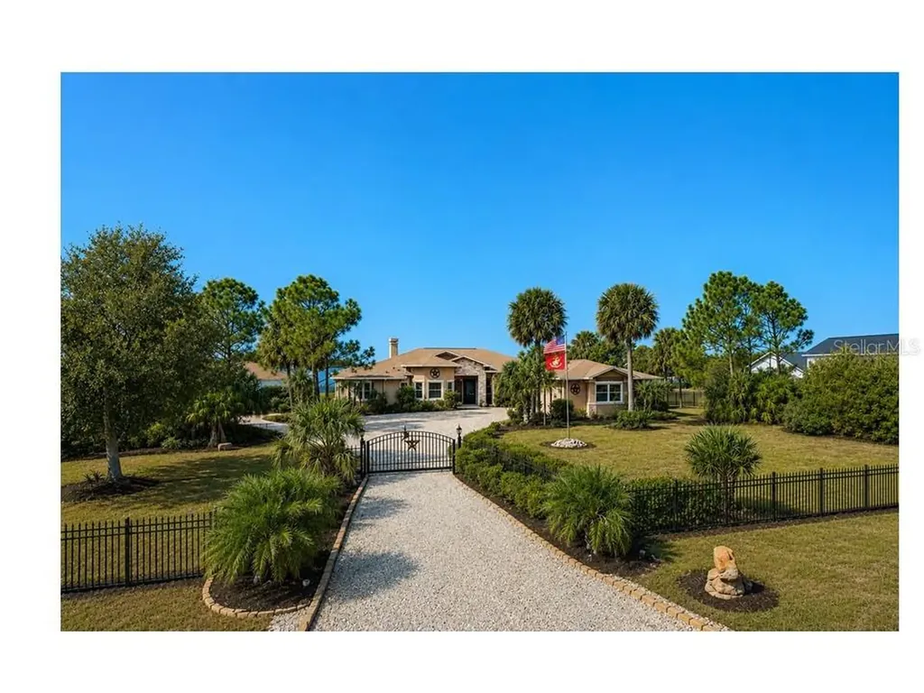 2209 Lost River Trail Ruskin FL 33570