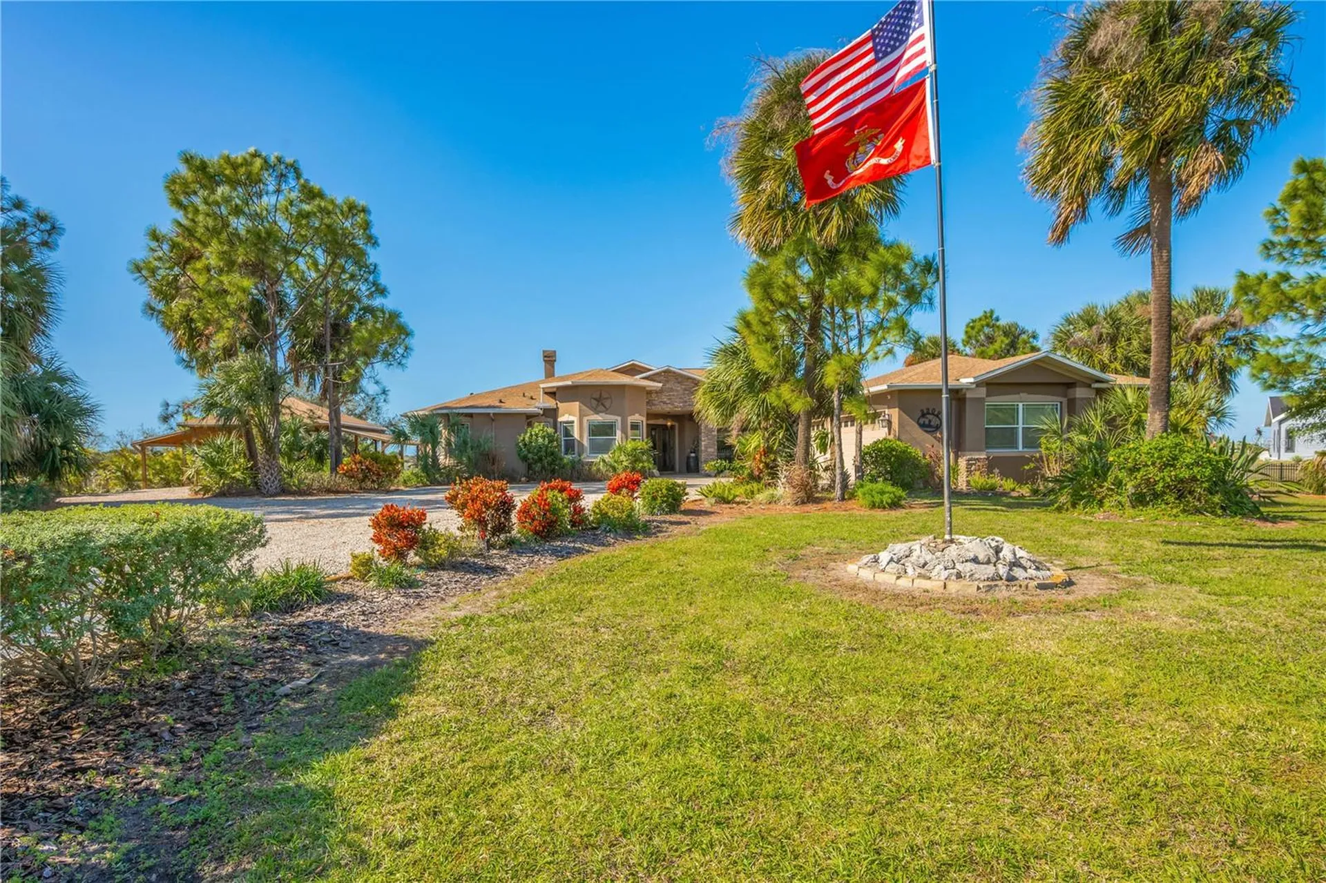 2209 Lost River Trail Ruskin FL 33570