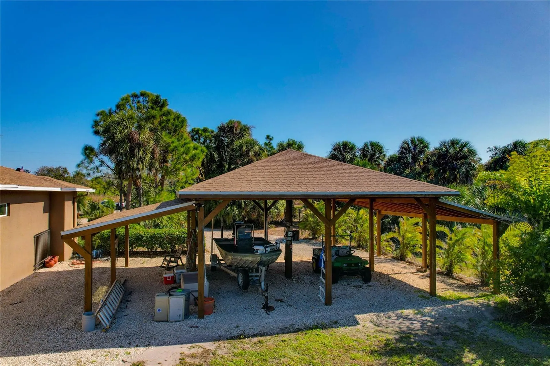 2209 Lost River Trail Ruskin FL 33570