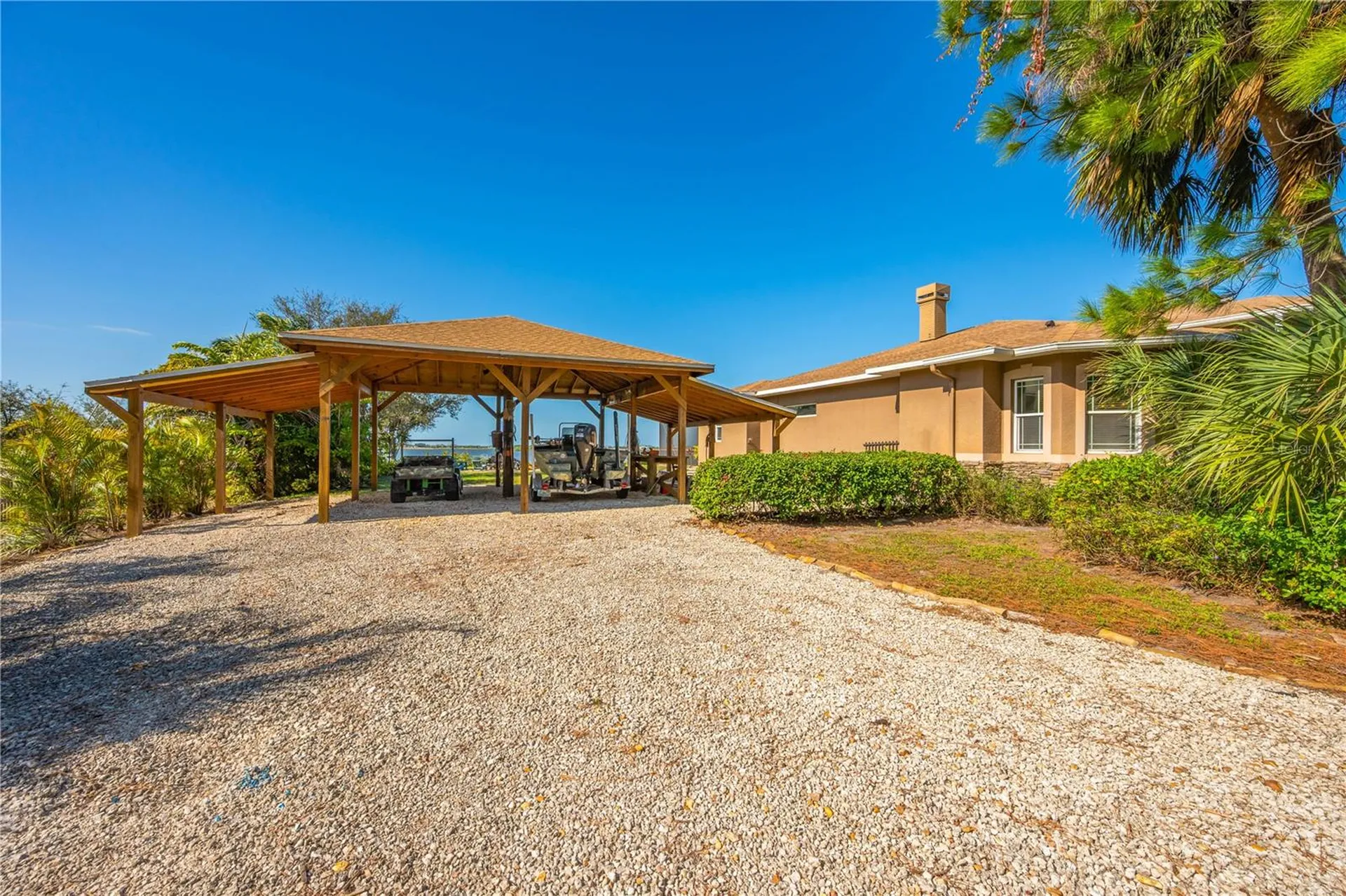 2209 Lost River Trail Ruskin FL 33570