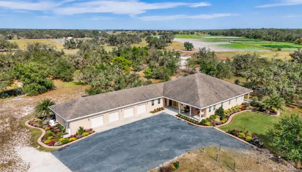 40305 73rd Avenue E Myakka City FL 34251