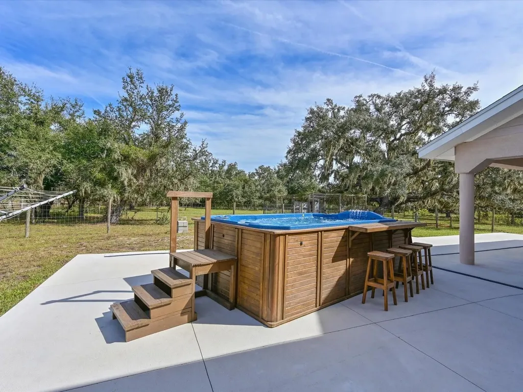 40305 73rd Avenue E Myakka City FL 34251