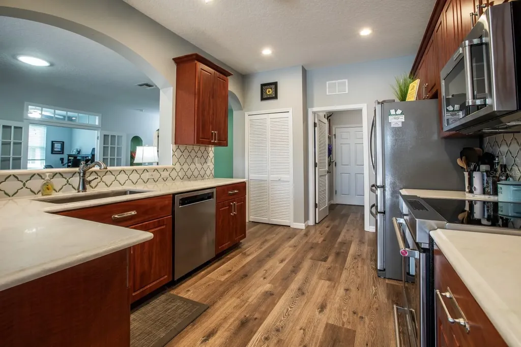 27400 Orchid Glade Street Leesburg FL 34748