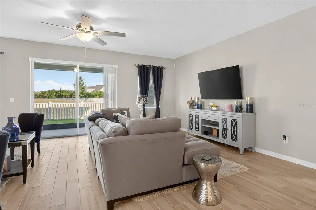 11823 Tetrafin Drive Riverview FL 33579