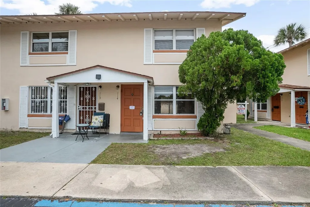 1600 S Palmetto Avenue South Daytona FL 32119
