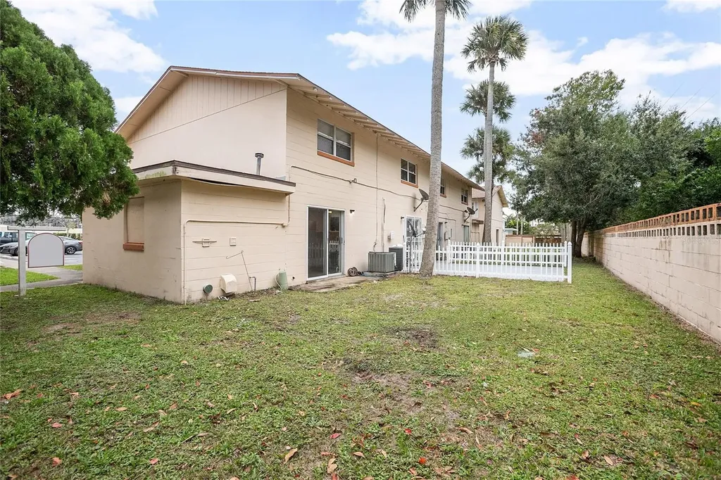 1600 S Palmetto Avenue South Daytona FL 32119