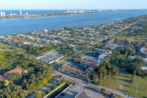 1600 S Palmetto Avenue South Daytona FL 32119