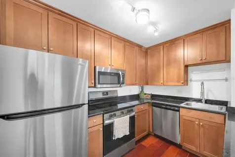 210 5th Avenue S St Petersburg FL 33701