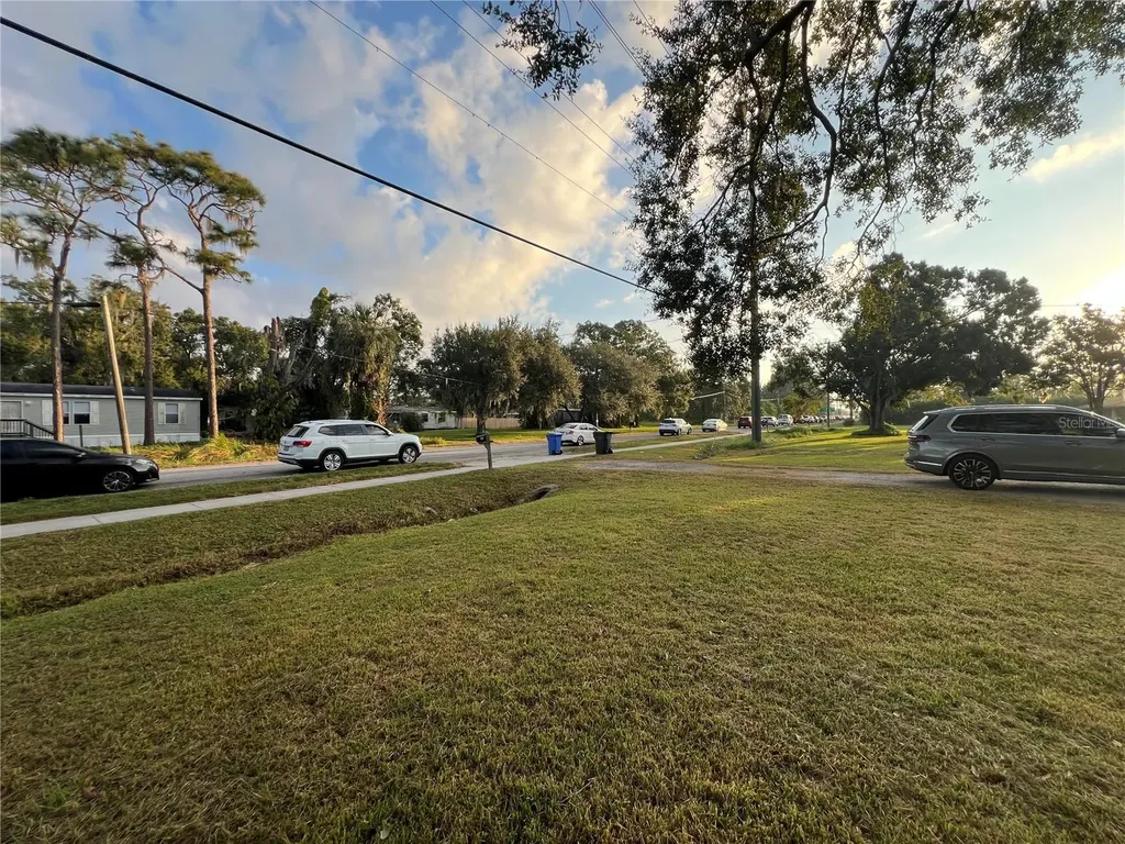 9013 Symmes Road Gibsonton FL 33534