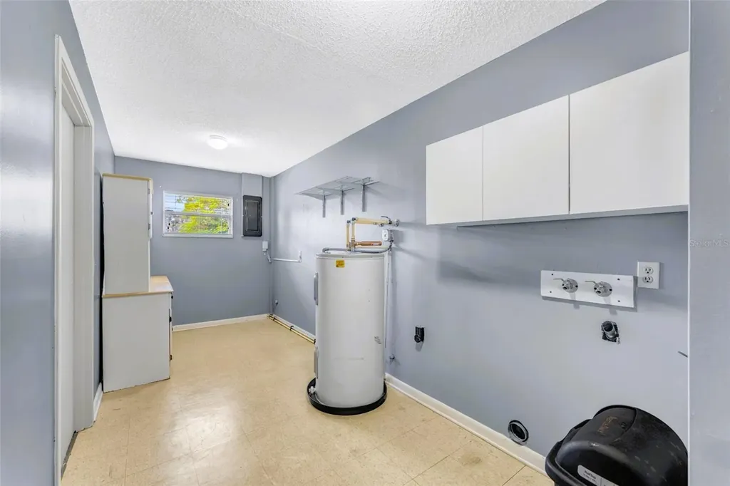 424 Forest Glen Avenue Lakeland FL 33813