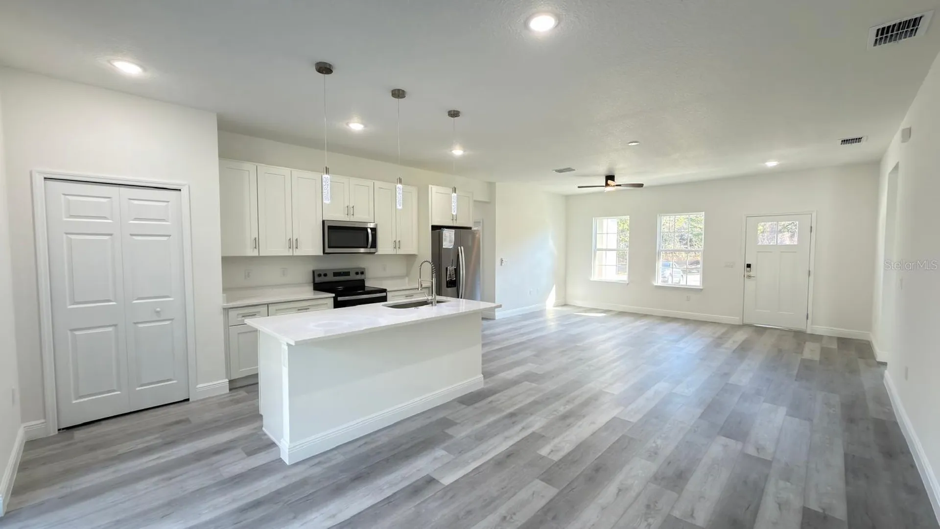 6948 N Elkcam Boulevard Citrus Springs FL 34433