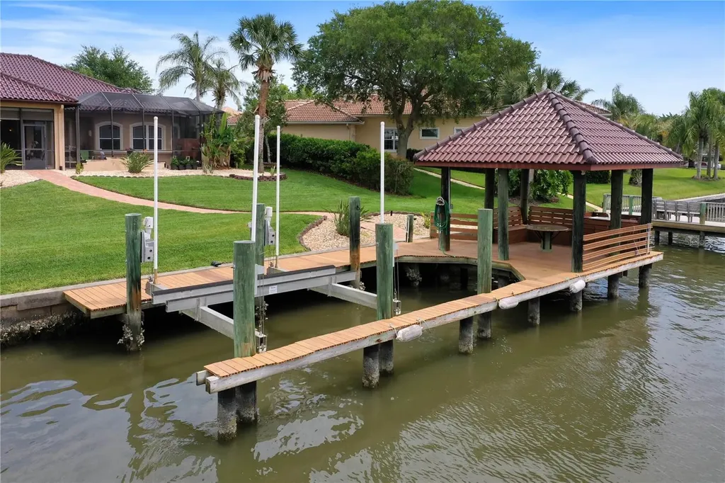 2 Caitlin Court Palm Coast FL 32137