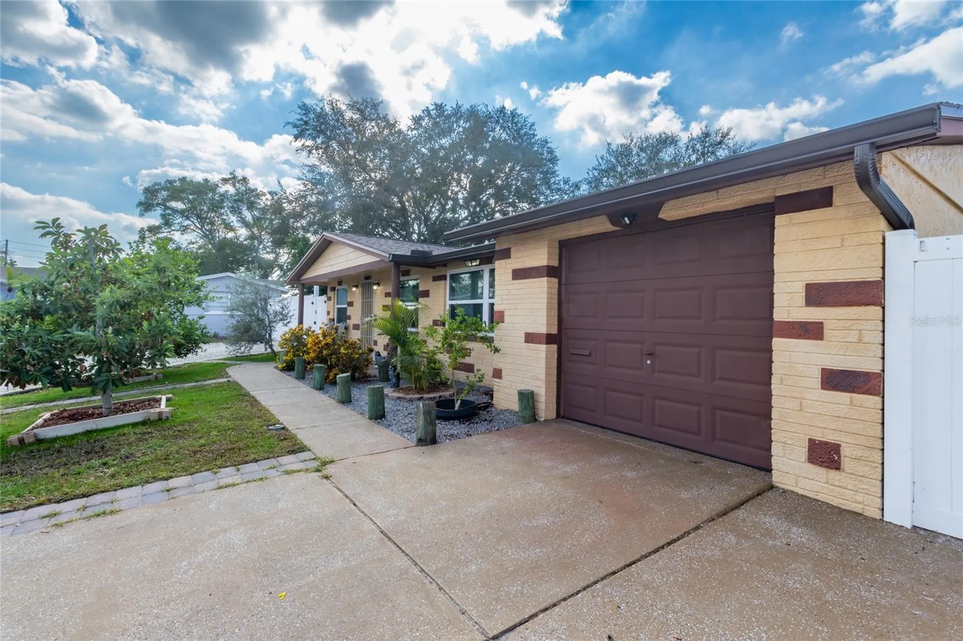 2527 Ohio Place Holiday FL 34691
