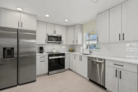5830 Midnight Pass Road Sarasota FL 34242