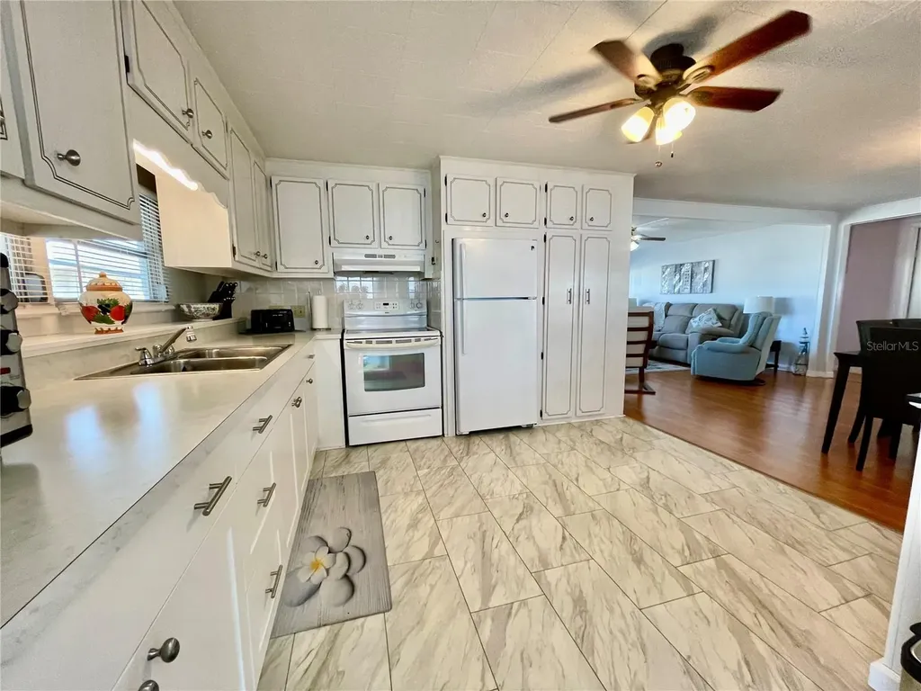 34462 Palm Drive N Pinellas Park FL 33781