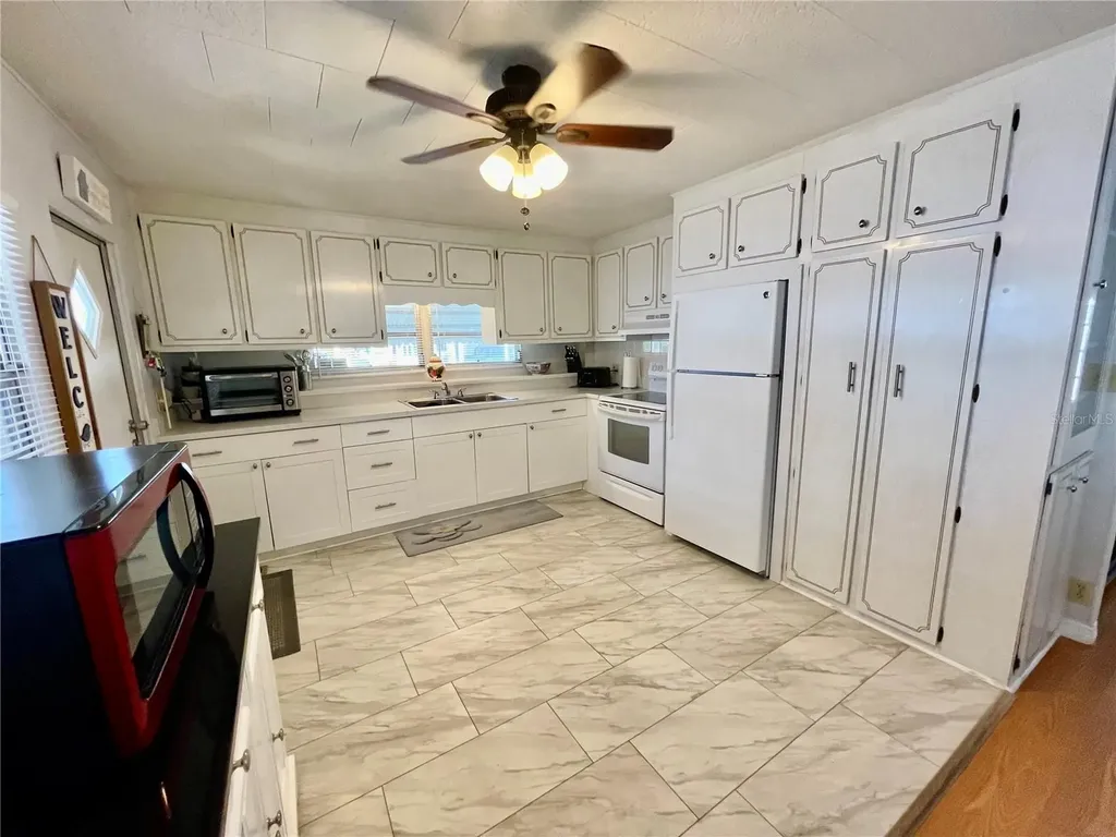34462 Palm Drive N Pinellas Park FL 33781