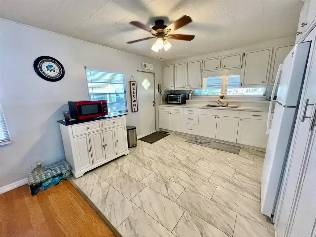 34462 Palm Drive N Pinellas Park FL 33781